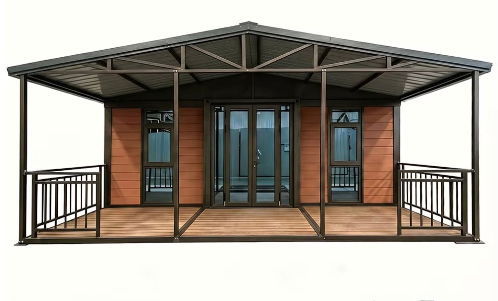 57 m² modulinis namelis su terasa ir lenktu stogu – pritaikytas žiemai
