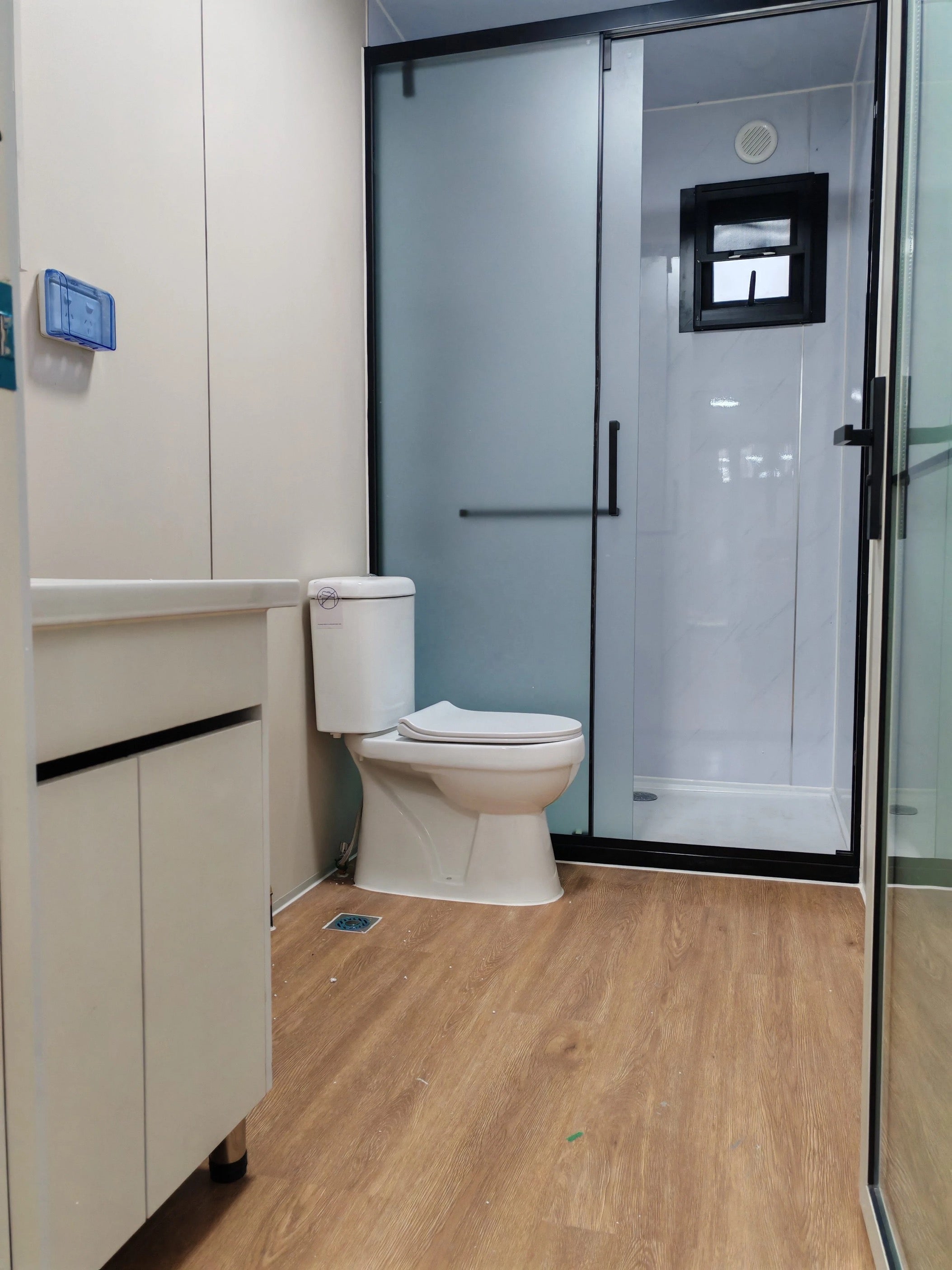 Modulinis namelis + terasa + lenktas stogas 37m²